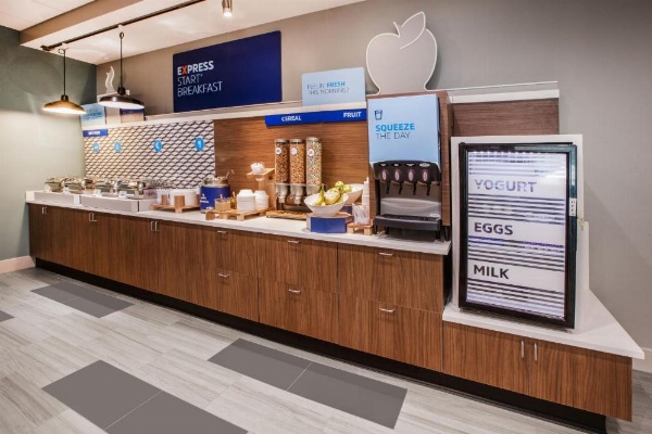 Holiday Inn Express Sault Ste Marie image 17