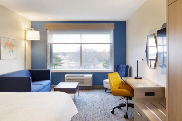 Holiday Inn Express Sault Ste Marie image 21