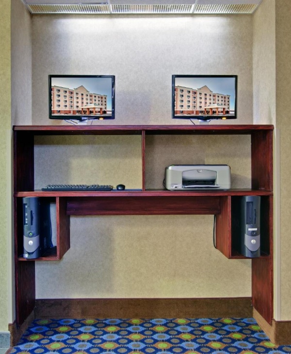 Holiday Inn Express Sault Ste Marie image 28