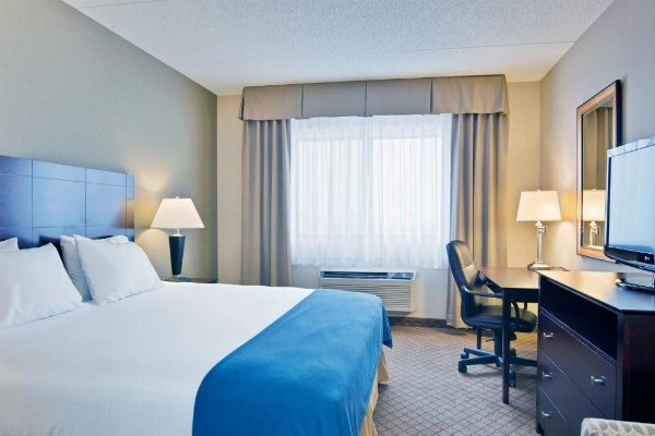 Holiday Inn Express Sault Ste Marie image 29