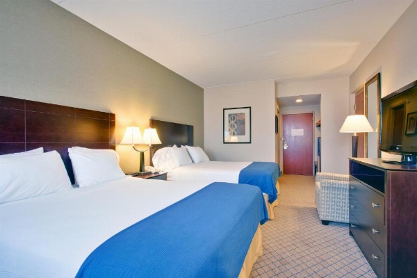 Holiday Inn Express Sault Ste Marie image 30